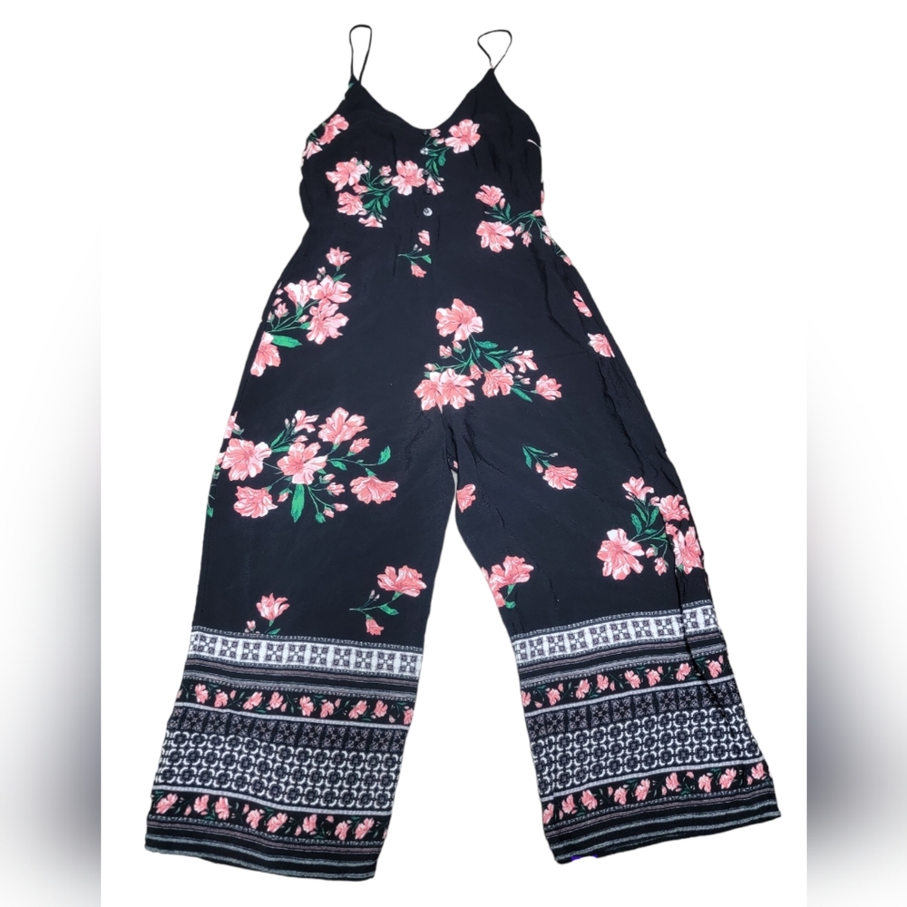 Eyeshadow Charming Charlie Black Floral Jumpsuit Romper Size Medium